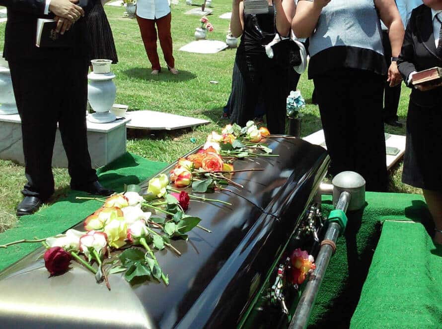 pompes funebres louis franklin inhumation Rapatriement Funérarium