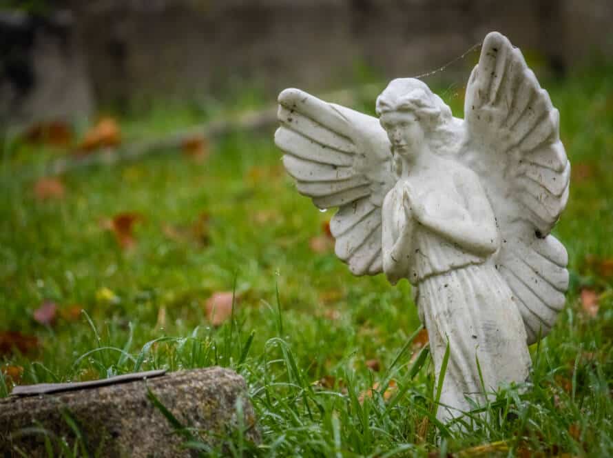 pompes funebres louis franklin inhumation Rapatriement Funérarium
