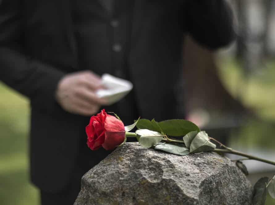pompes funebres louis franklin inhumation Rapatriement Funérarium